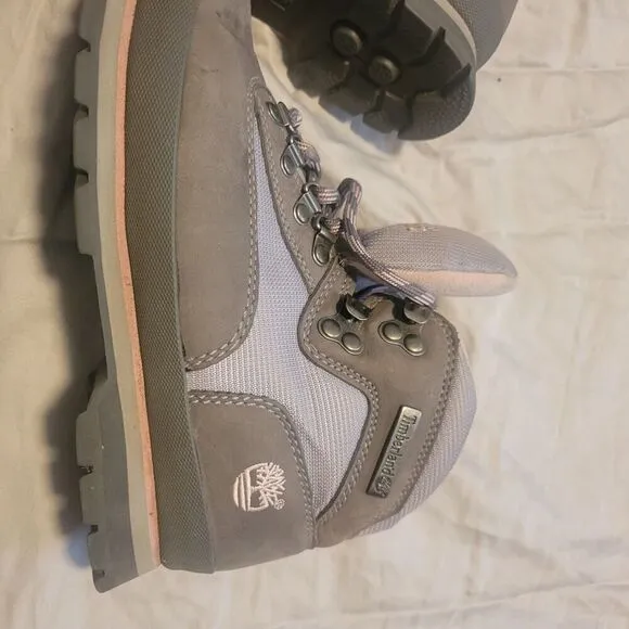 Timberland 8.5 Boots Moss Green/Beige/ Pink Trim 83373 3422 Hike, Hunt, Climb,