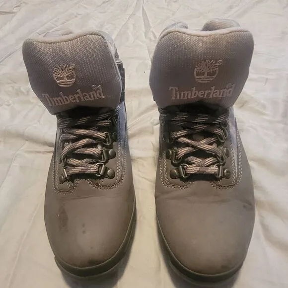 Timberland 8.5 Boots Moss Green/Beige/ Pink Trim 83373 3422 Hike, Hunt, Climb,