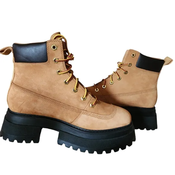 Timberland Sky NWOT Women's Lug Lace-Up Boots ReBOTL Fabric Size 10