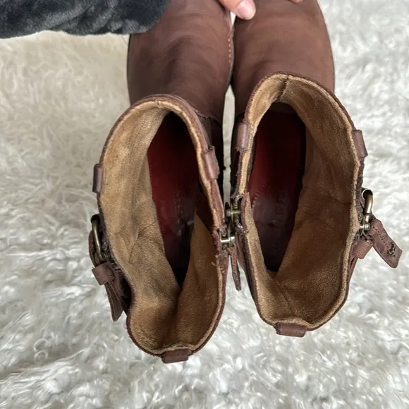 Trask Madison Waterproof Leather Moto Boots/Booties Sz 9.5 Brown Side Zip Heeled