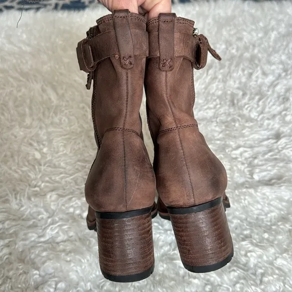 Trask Madison Waterproof Leather Moto Boots/Booties Sz 9.5 Brown Side Zip Heeled