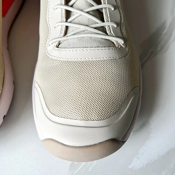 Tropicfeel Canyon Foggy Sand Cream and Orange Sneakers Mens Sz 9.5