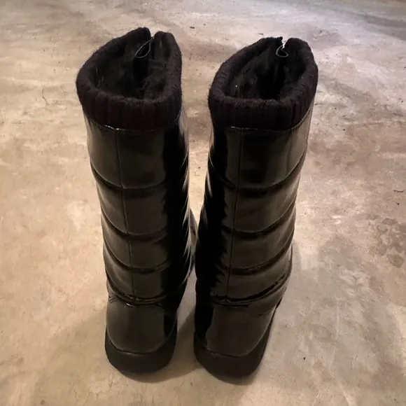 Tundra Puffy Kids Shiny Snow Boots (Big Kid Size 4)