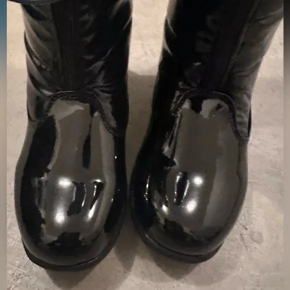 Tundra Puffy Kids Shiny Snow Boots (Big Kid Size 4)