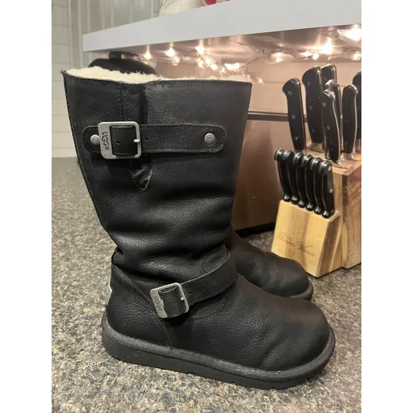 UGG AUSTRALIA WOMEN'S BOOT SUTTER Black LEATHER