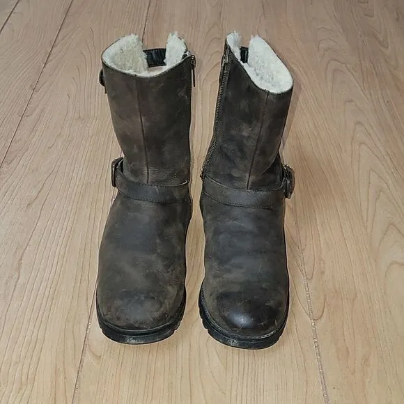 UGG BROWN GRANDLE WATERPROOF LEATHER BOOTS, SIZE 7 S/N 1003579