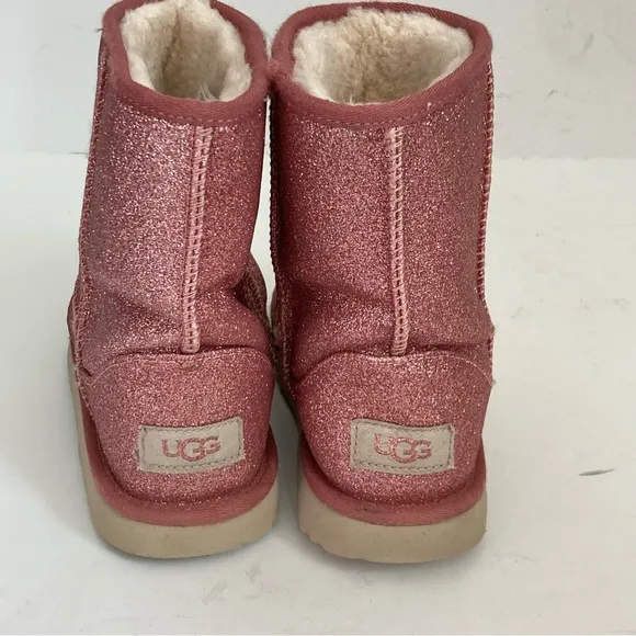 Ugg Classic Short II Glitter Lined Boots Little Girls  sz 3