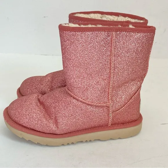 Ugg Classic Short II Glitter Lined Boots Little Girls  sz 3