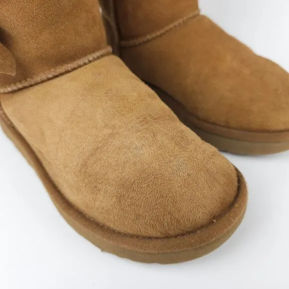 UGG Daelynn Boots Lambskin Suede Classic Short Bow Sherpa Fur 90s Y2k Chestnut