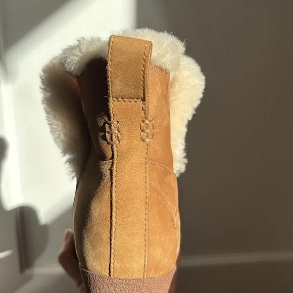 UGG Devorah Ankle Boot in chestnut brown - wedge heel and waterproof