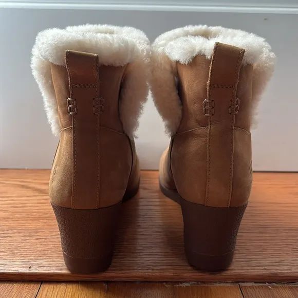 UGG Devorah Ankle Boot in chestnut brown - wedge heel and waterproof