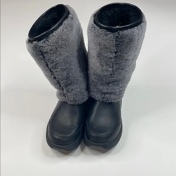 UGG Marien Waterproof Sheepskin and Leather Boots Size 7