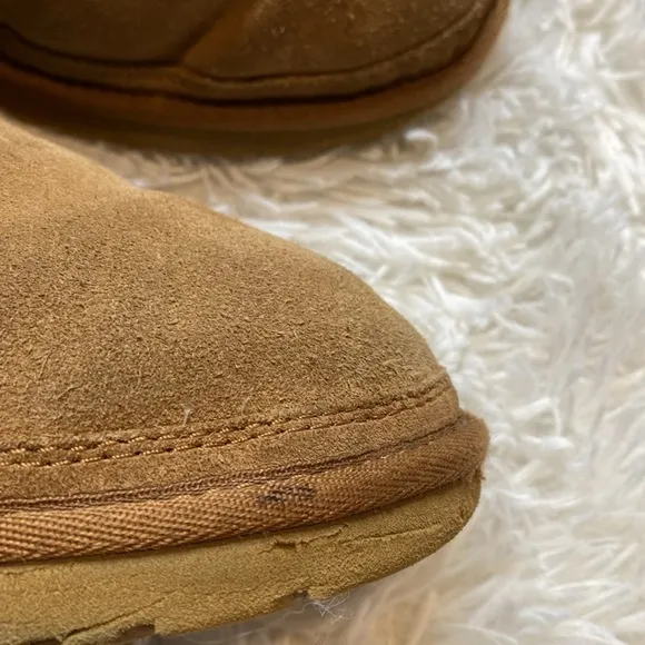 UGG Neumel ll chestnut sheepskin lace up boots