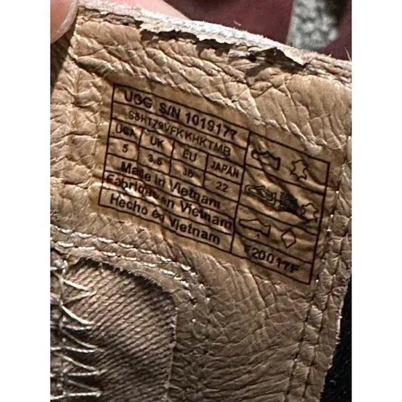 Ugg Shoes Ugg Camden Exotic Size 5