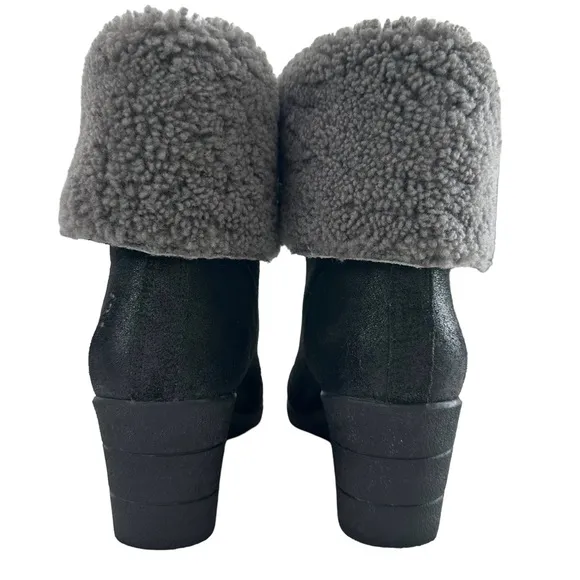 Ugg Zea Waterproof Shearling Wedge Boots Size 10