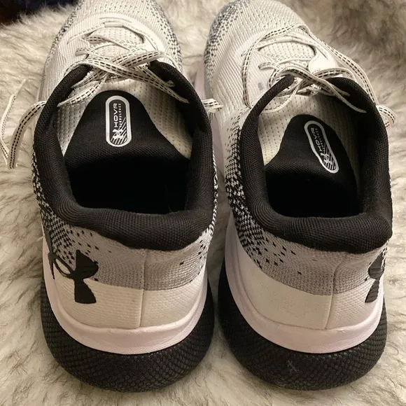 UNDER ARMOUR Hovr Turbulence shoes