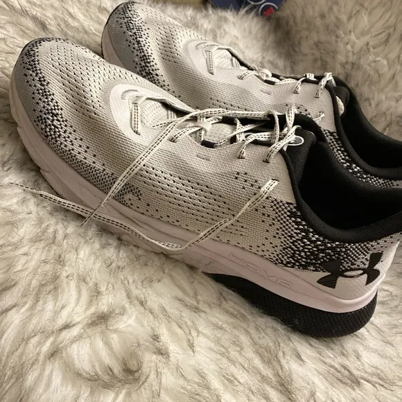 UNDER ARMOUR Hovr Turbulence shoes