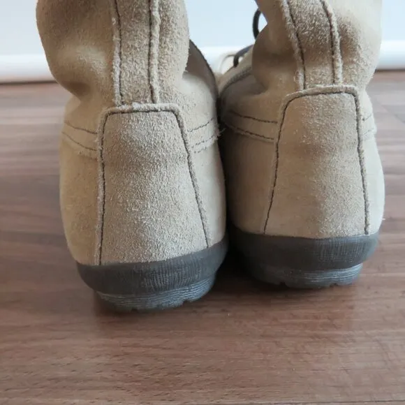 VAGABOND Cream Suede Leather Lace Up Snowflake Moccasin Winter Boots Size 6.5