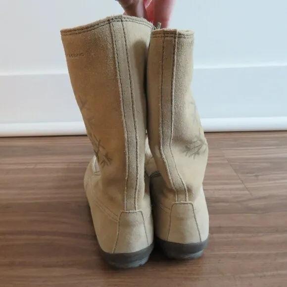 VAGABOND Cream Suede Leather Lace Up Snowflake Moccasin Winter Boots Size 6.5