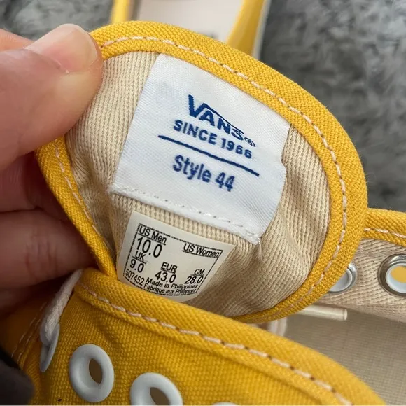 Vans Anaheim Factory Authentic 44 yellow skate shoes size 10