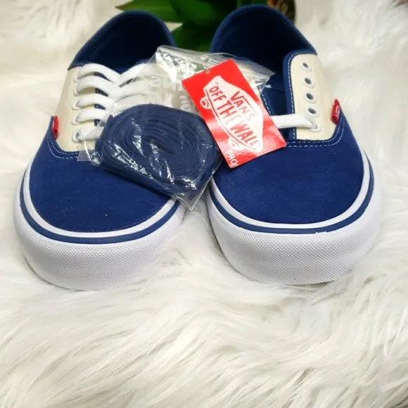 Vans Blue suade Navy and white