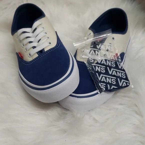 Vans Blue suade Navy and white