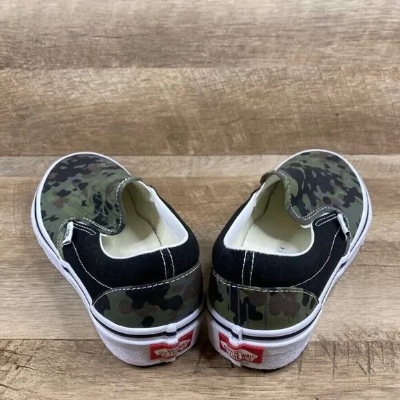 VANS Classic Slip On Rain Camo Skate Shoes Sneakers Green Mens 7 Womens 8.5 NEW