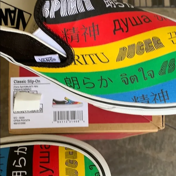••VANS CLASSIC SLIP-ON VANS SPIRIT MULTI/TRWHT WMN