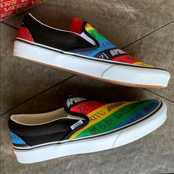 ••VANS CLASSIC SLIP-ON VANS SPIRIT MULTI/TRWHT WMN