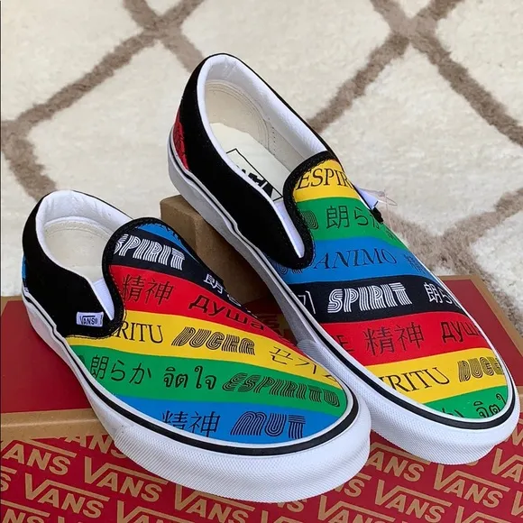 ••VANS CLASSIC SLIP-ON VANS SPIRIT MULTI/TRWHT WMN