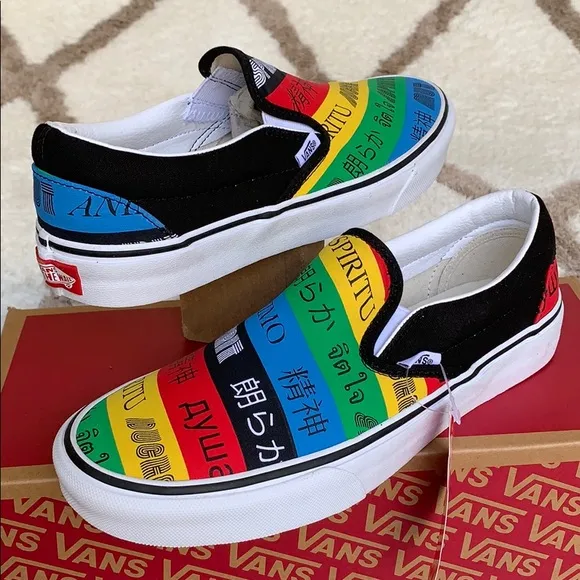 ••VANS CLASSIC SLIP-ON VANS SPIRIT MULTI/TRWHT WMN