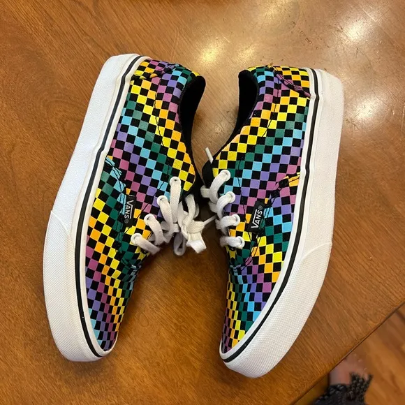 Vans Doheny Rainbow Checker big girls 2 Kids' Shoes EUC