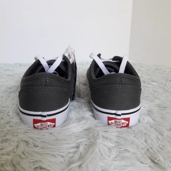 Vans gray skate shoes
