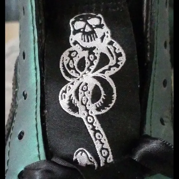 Vans Harry Potter Dark Arts Skate Shoes Womens 6.5 Worn Once Syltherin Sneakers