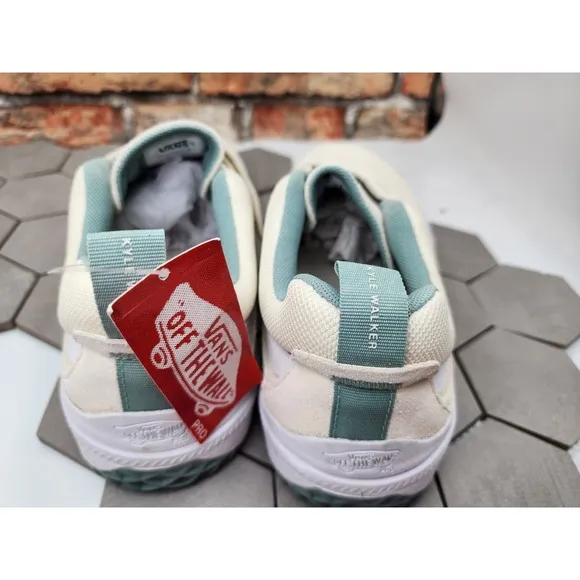 Vans Kyle Pro 2 Antique White Men Classic Skate Shoes Size 11.5 Cream Mint Rare