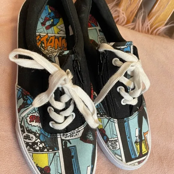 VANS Marvel Avengers Comics Skate Shoes Boys