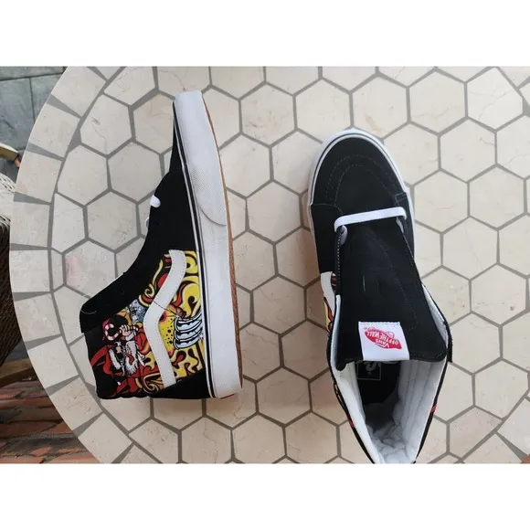 Vans Men's 11.5 Sk8-Hi Santa Flame Suede Canvas Black Christmas Santacon Con