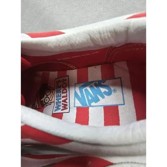 VANS Old Skool International Stripes Where's Waldo Skate Shoes Mens 6.5/Womens 8