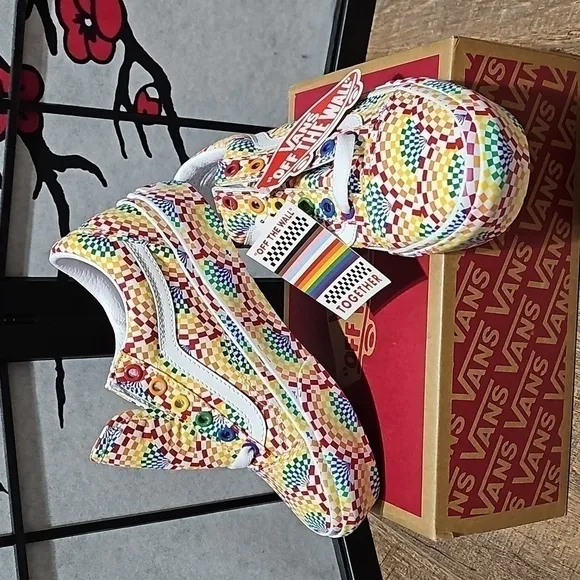 VANS Old Skool Pride Platfor Skate Shoes NWB