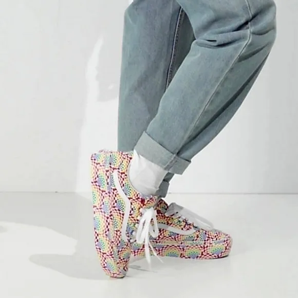 VANS Old Skool Pride Platfor Skate Shoes NWB