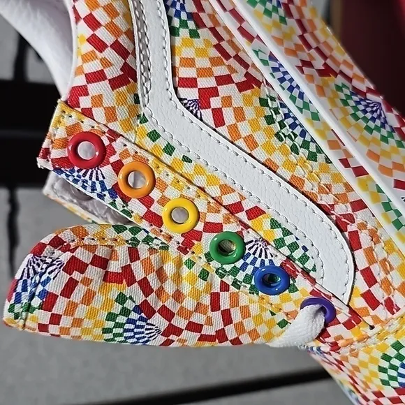 VANS Old Skool Pride Platfor Skate Shoes NWB