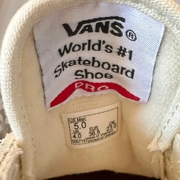 Vans Old Skool Pro Lizzie Armanto Sneakers