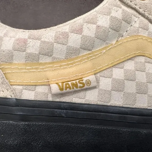 Vans Old Skool Pro Lizzie Armanto Sneakers
