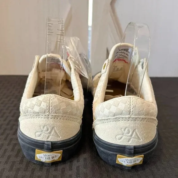 Vans Old Skool Pro Lizzie Armanto Sneakers