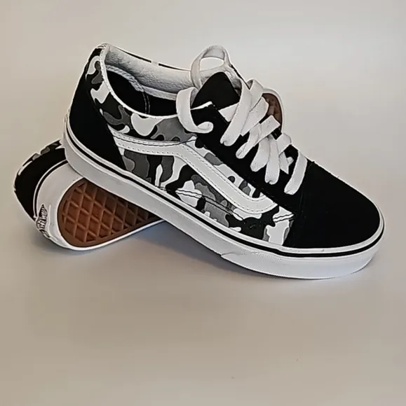 VANS Old Skool Skate Shoes for Kids