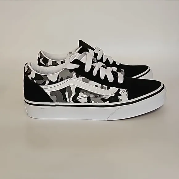 VANS Old Skool Skate Shoes for Kids