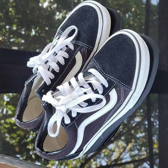 Vans Old Skool Sneakers Women 5.5 Men 4.0 &amp; women 6.0 men 4.5