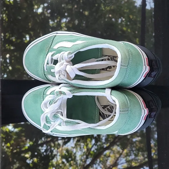 Vans Old Skool Sneakers Women 5.5 Men 4.0 &amp; women 6.0 men 4.5