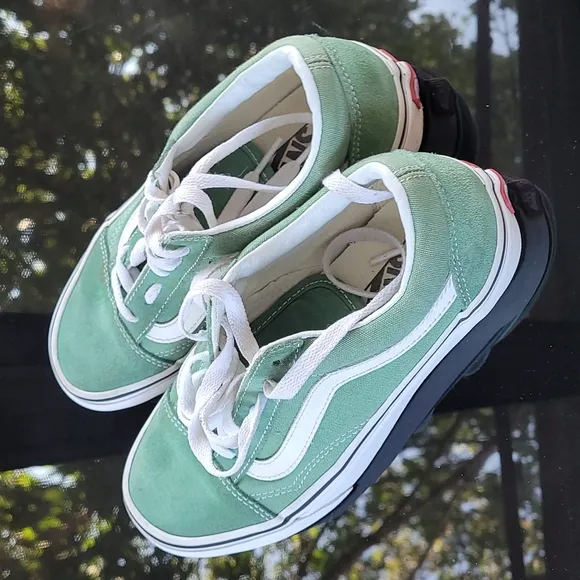 Vans Old Skool Sneakers Women 5.5 Men 4.0 &amp; women 6.0 men 4.5