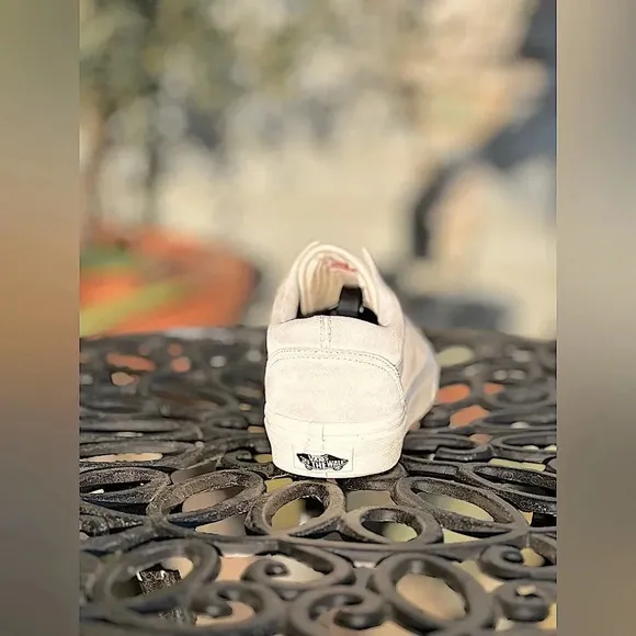 Vans — Pig Suede Old Skool Shoes